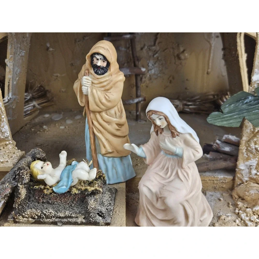 Vintage Mercuries Porcelain Christmas Nativity Scene Set Of 10 Handpainted w/Box